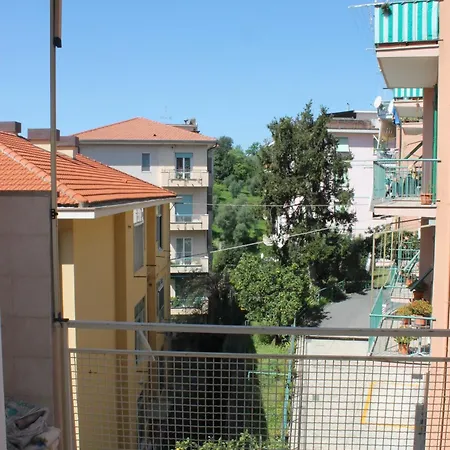 Animali Ammessi,appartamento Spazioso A Pochi Passi Dal Centro Citta Apartment